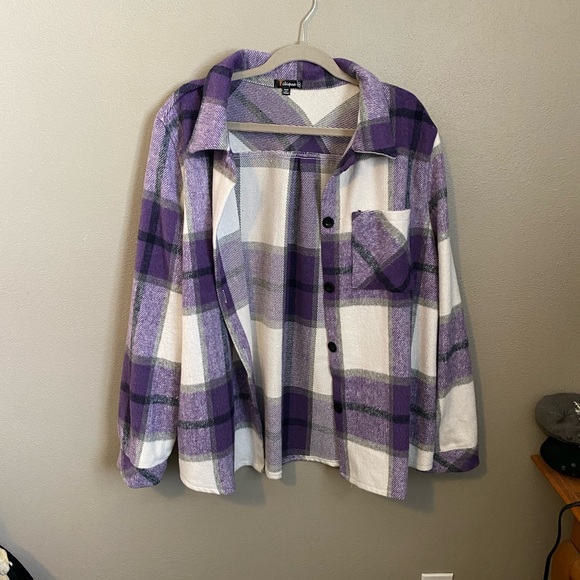 Shacket - Picture 1 of 1